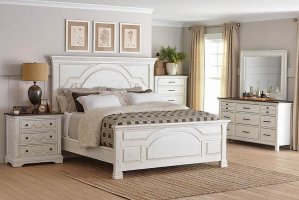 Traditional Vintage White Eastern King Bed
